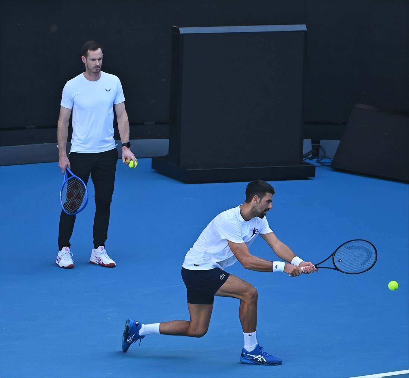 德约科维奇巅峰对决，穆雷与50激战湖人分钟，比分优势明显胜负难料！